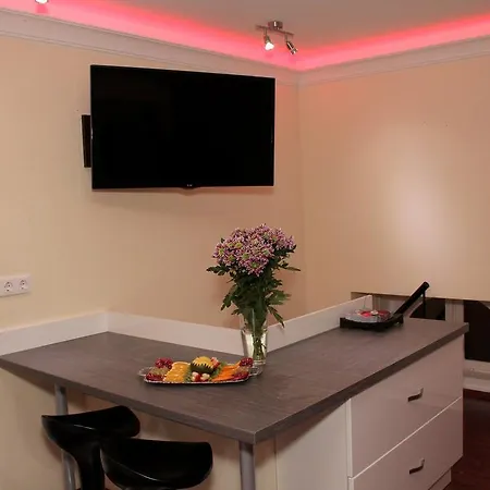 Sas Apartment *